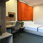 Ribas Hotel *